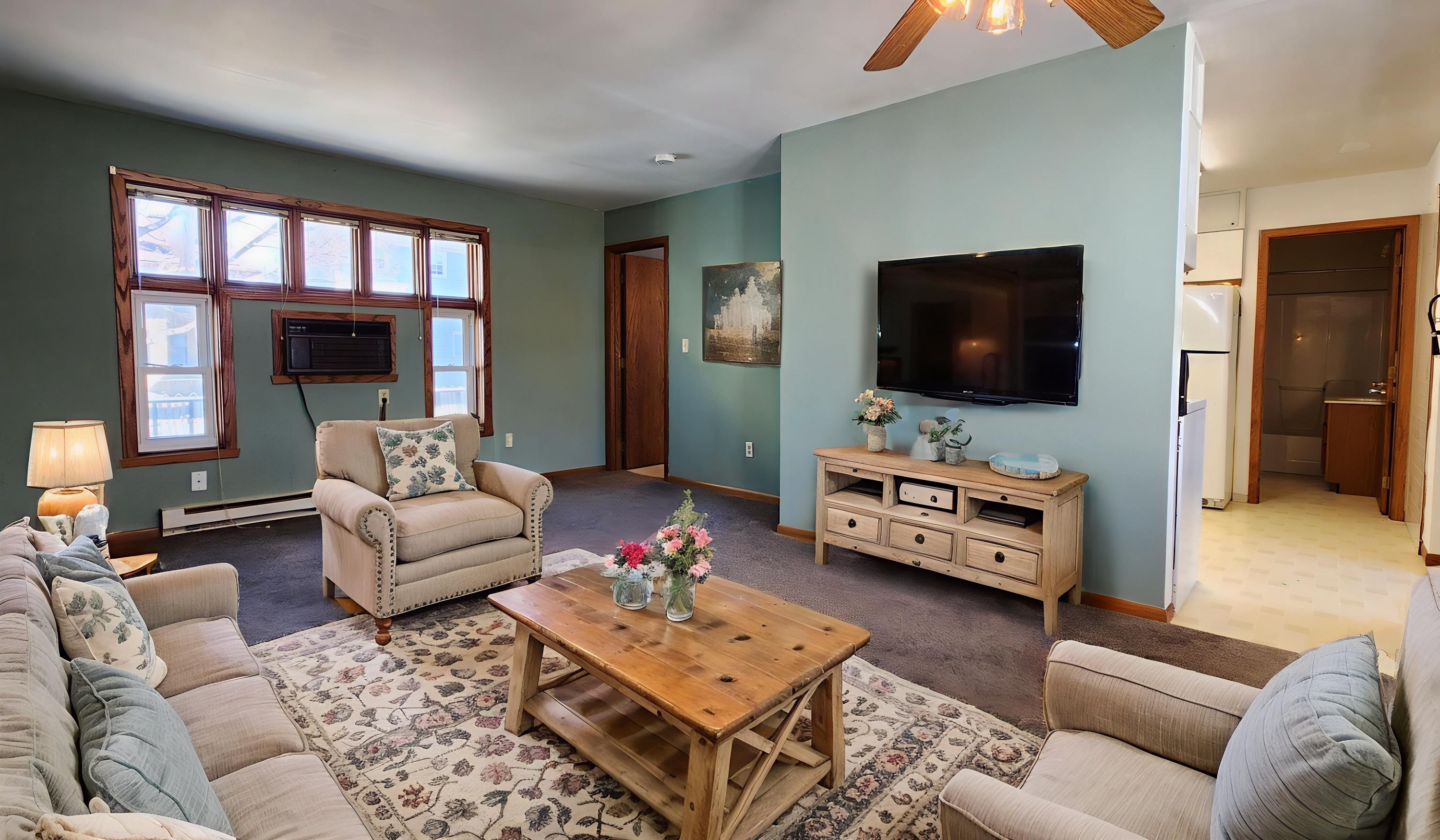 1117 2nd Ave S - 2